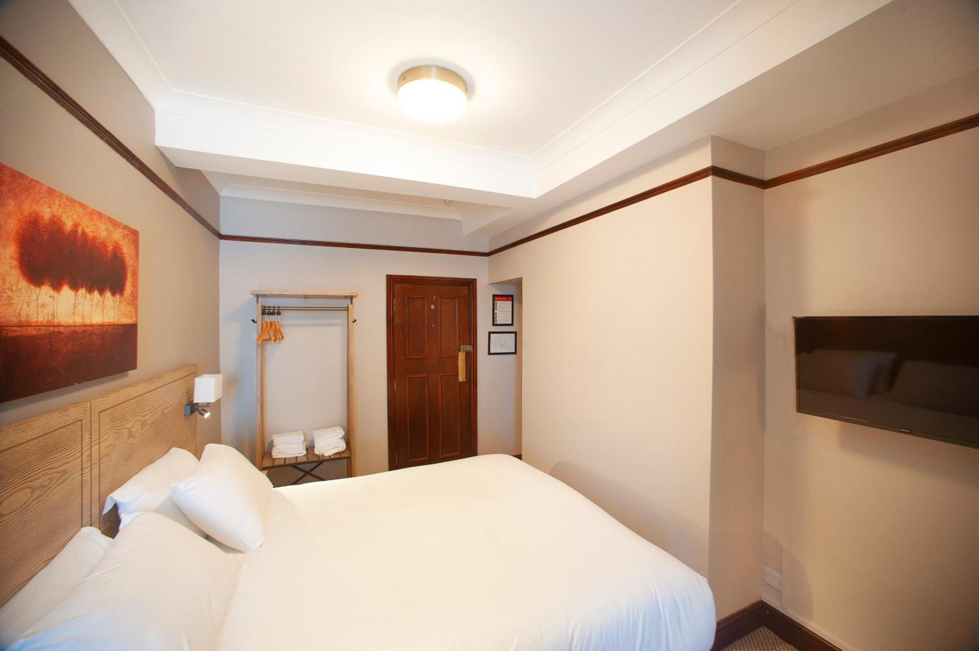 Shah Of Persia, Poole By Marston'S Inns Экстерьер фото